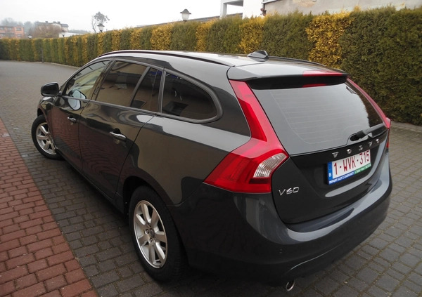 Volvo V60 cena 38600 przebieg: 263000, rok produkcji 2013 z Nowe małe 631